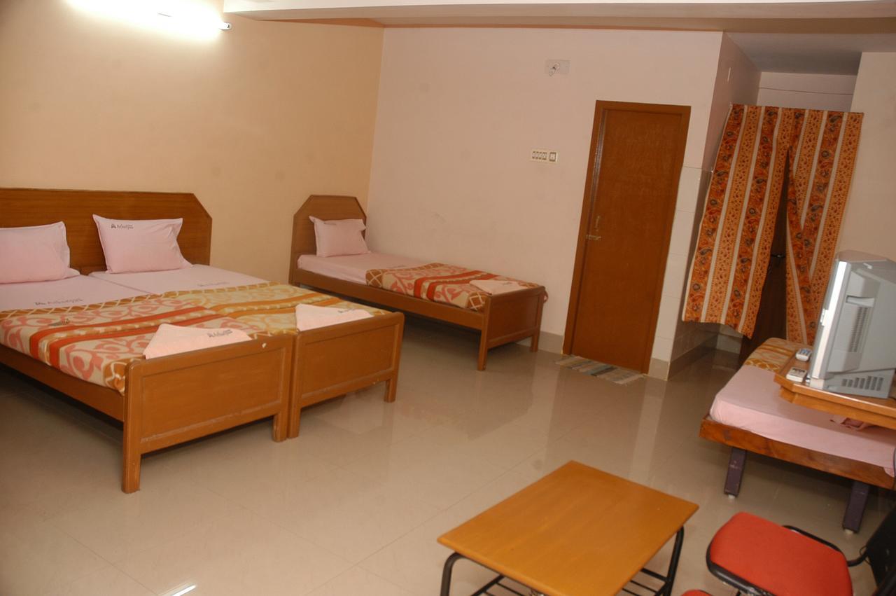 Hotel Athityaa Kumbakonam Exteriér fotografie